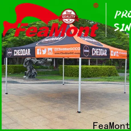 FeaMont folding outdoor canopy tent for sports